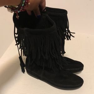 Minnetonka Black Fringe boots Make Offer must Go!